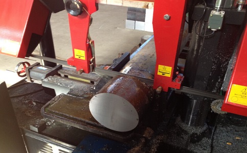 凭祥卧式带锯床加工时出现明显振荡如何排查？